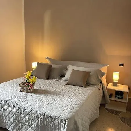 Apartment La Casa Dei Girasoli La Spezia